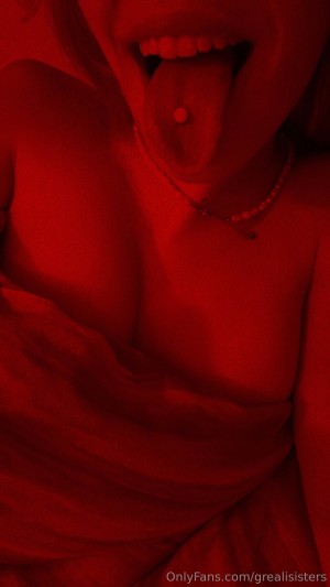 Grealisisters Photo #160