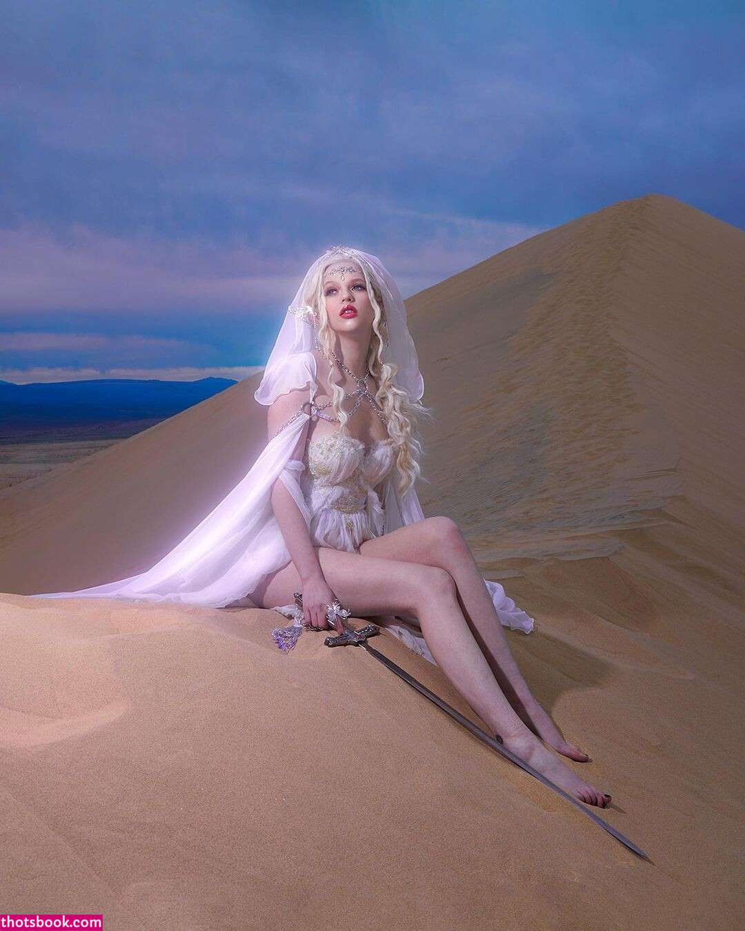 Karla Cuencas Photo #16