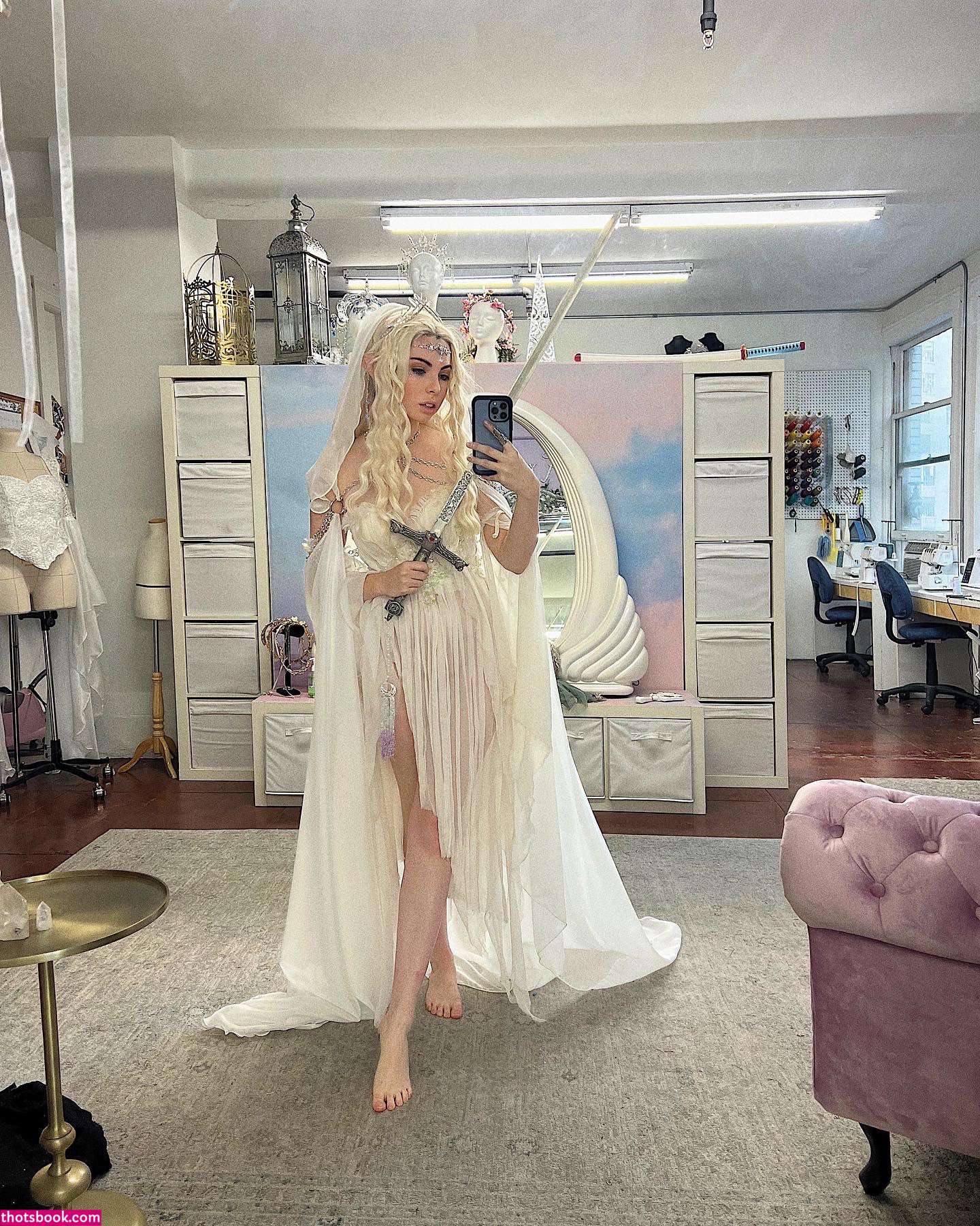 Karla Cuencas Photo #19