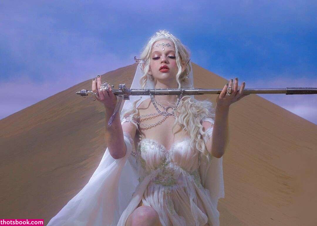 Karla Cuencas Photo #28