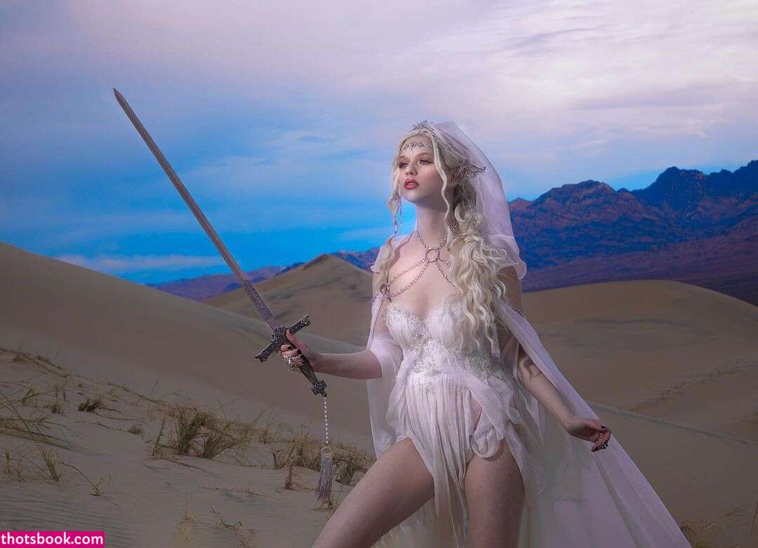 Karla Cuencas Photo #37