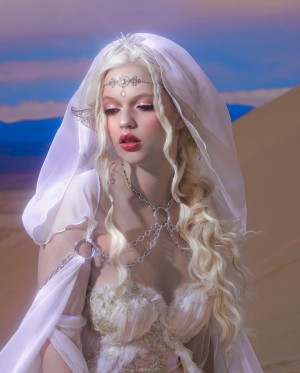 Karla Cuencas Photo #13