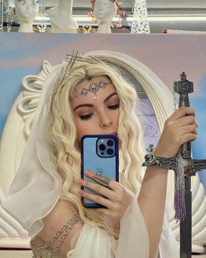 Karla Cuencas Photo #17