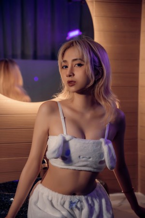 Mercury Nguyen Photo #45