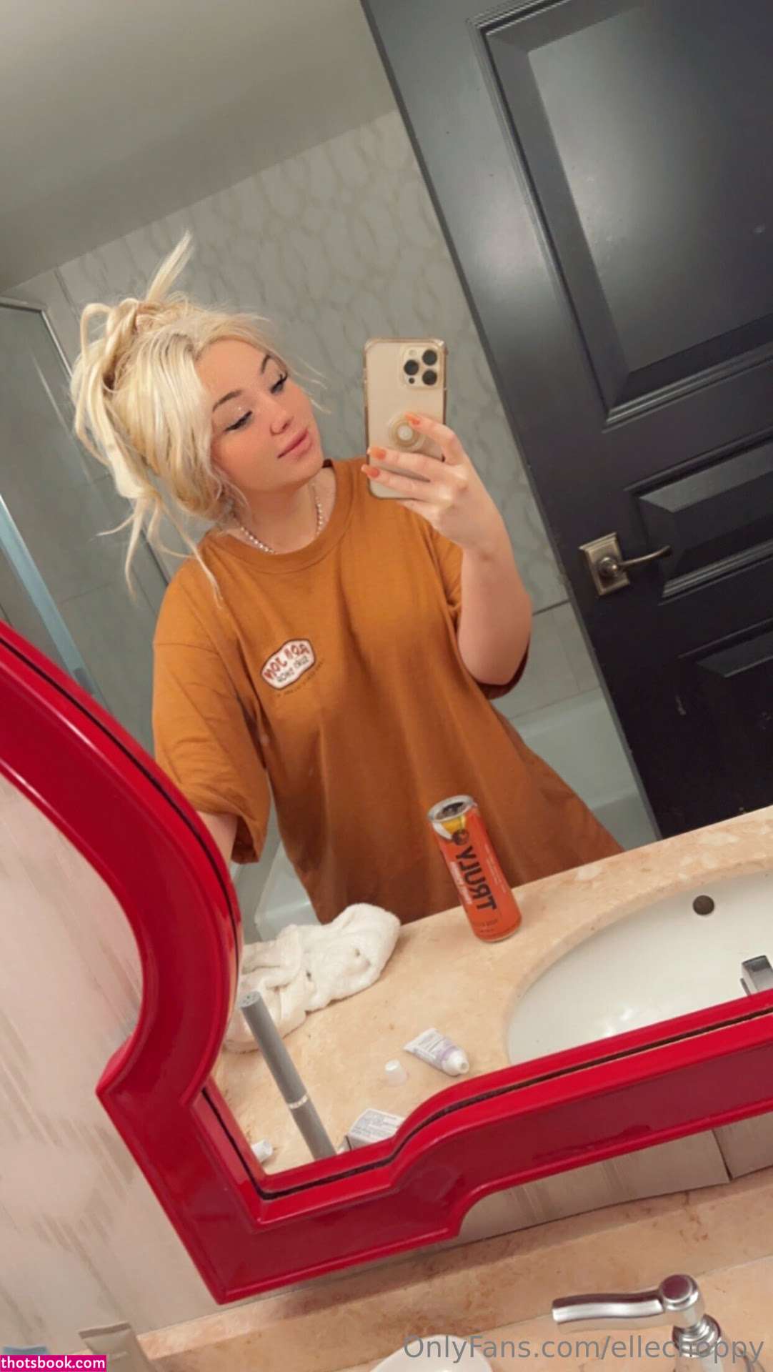 ellechoppy Photo #29