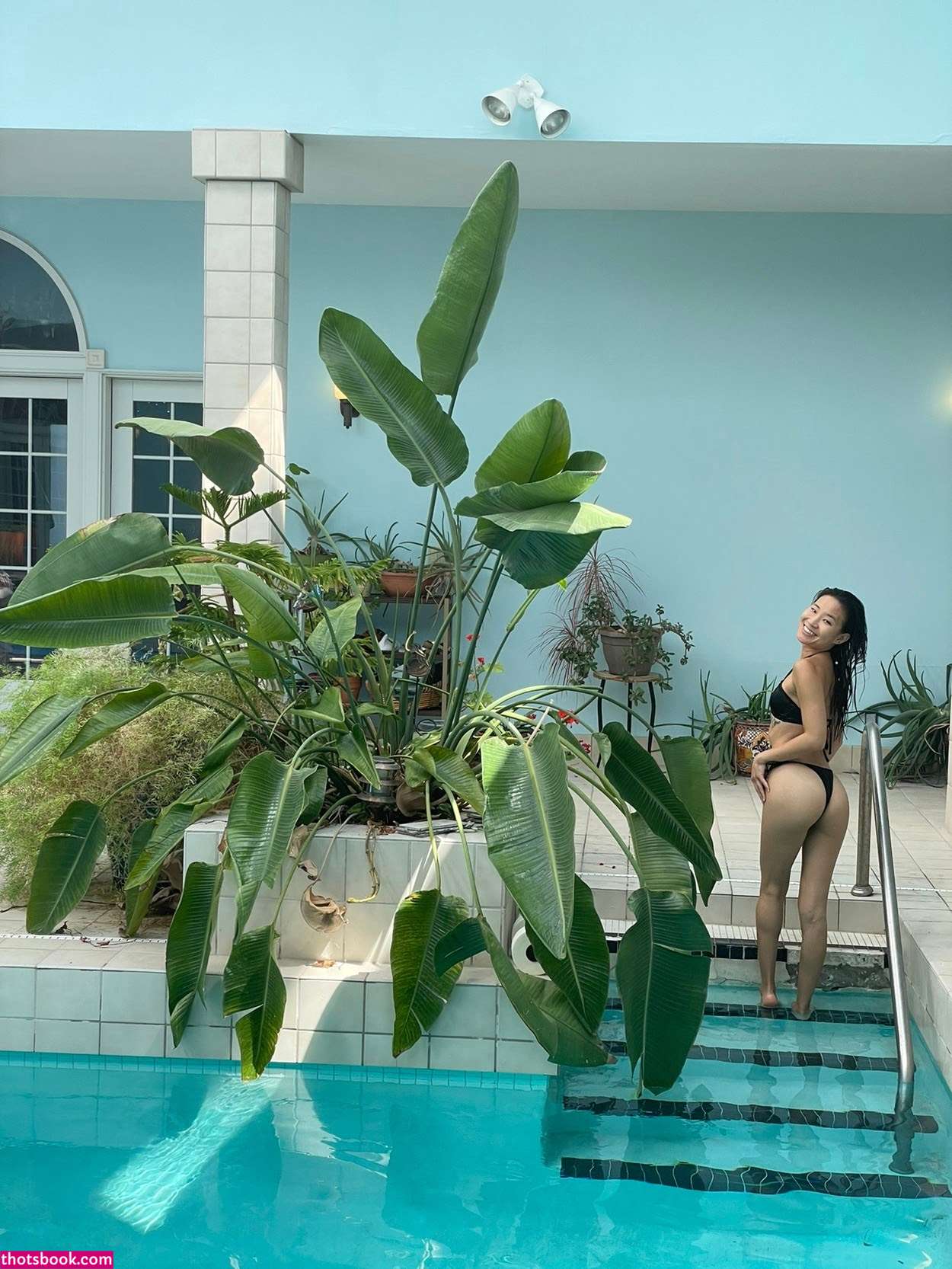 Jeannie Elise Mai Photo #69