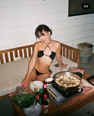 Jeannie Elise Mai Photo #125