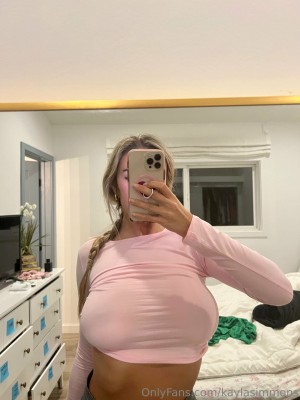 Kayla Simmons Photo #107