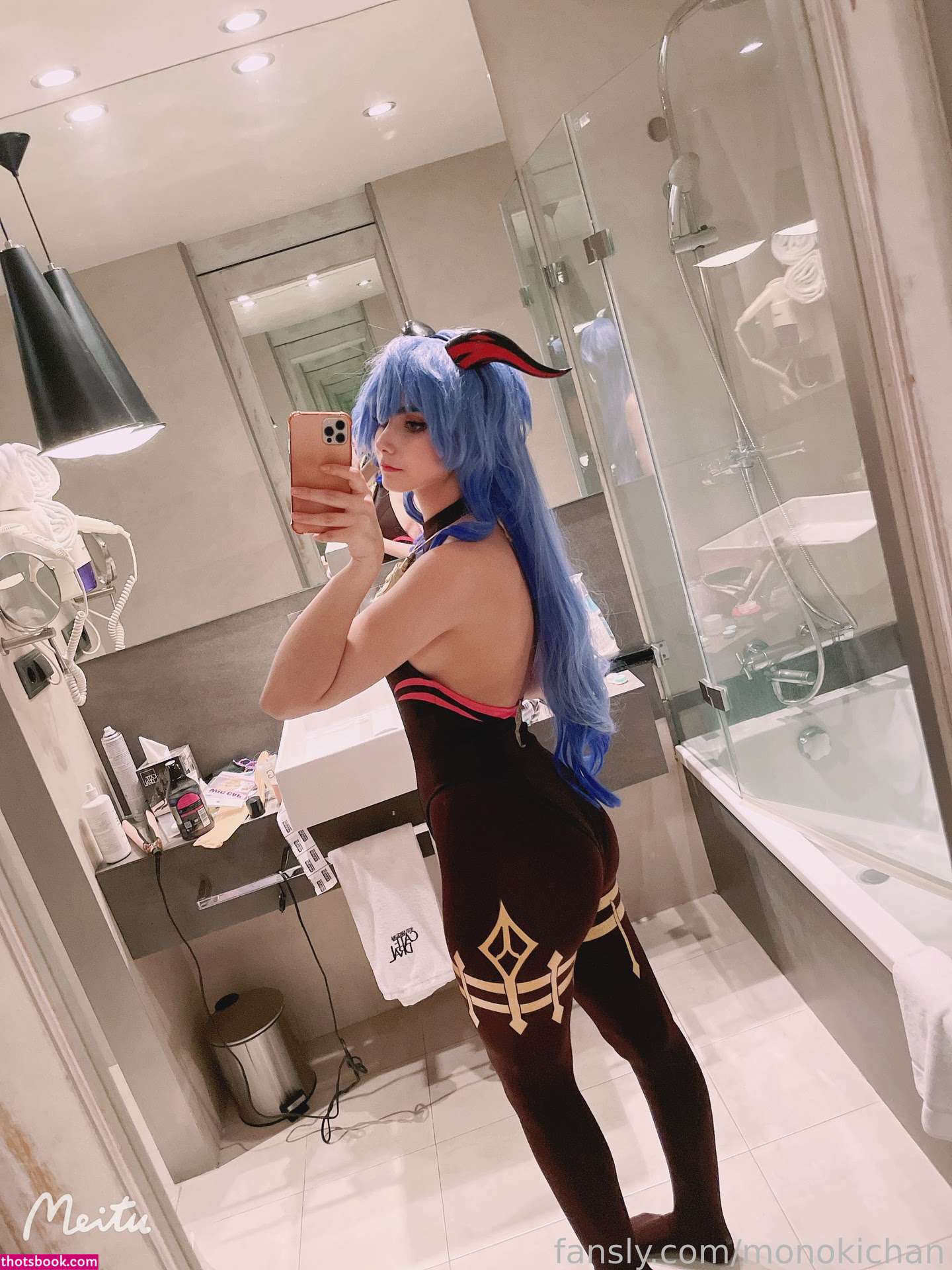 Monokichan Photo #187