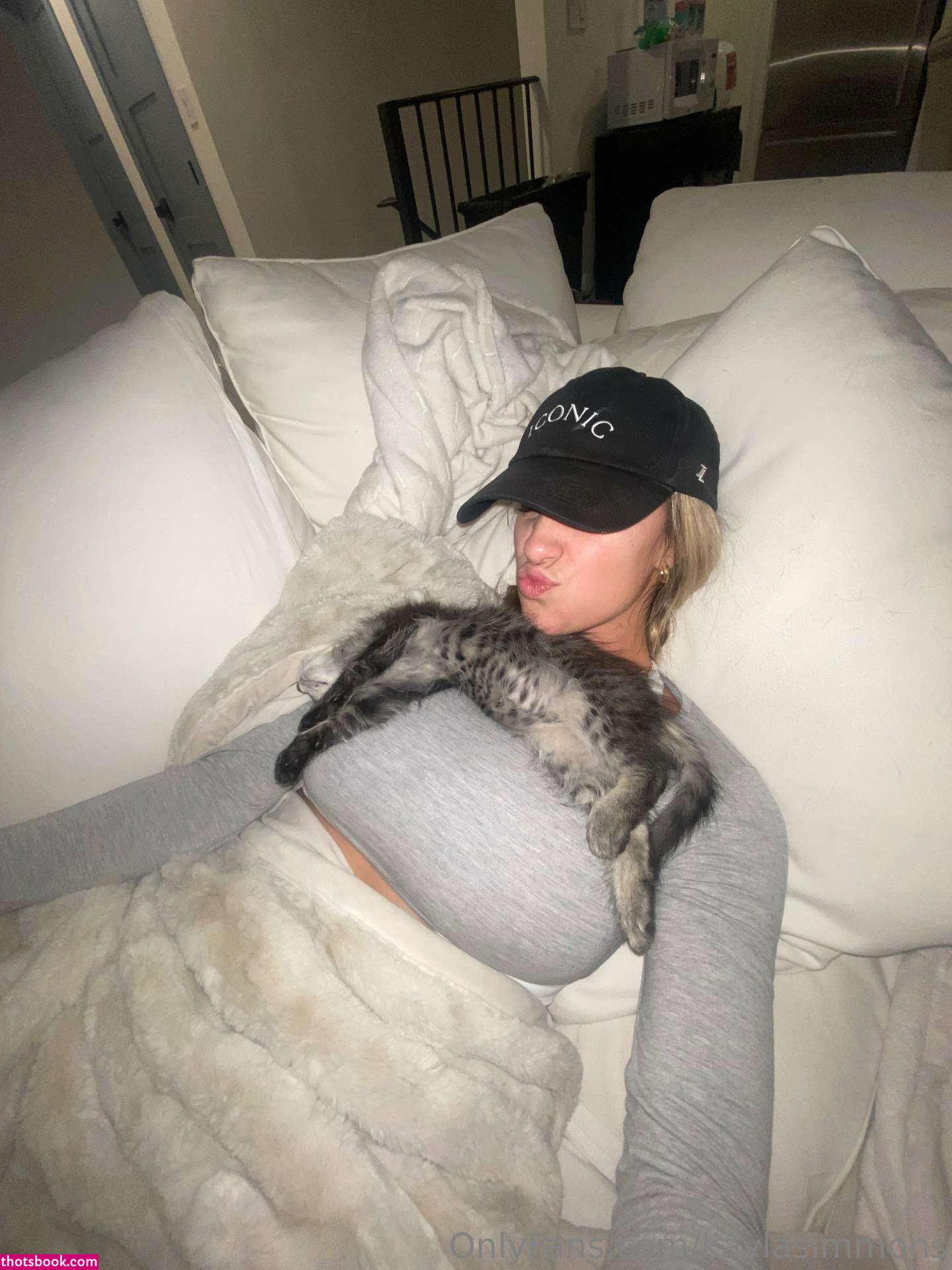 Kayla Simmons Photo #170