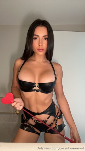 Caryn Beaumont Photo #194