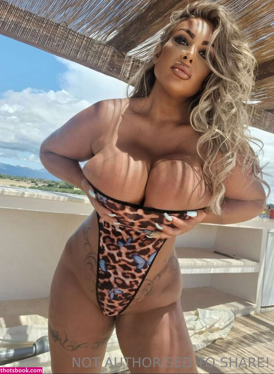 Levi Babestation Photo #16