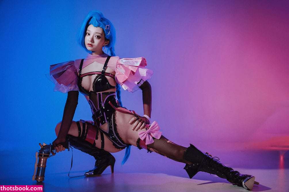 Djawa Jenny Photo #16