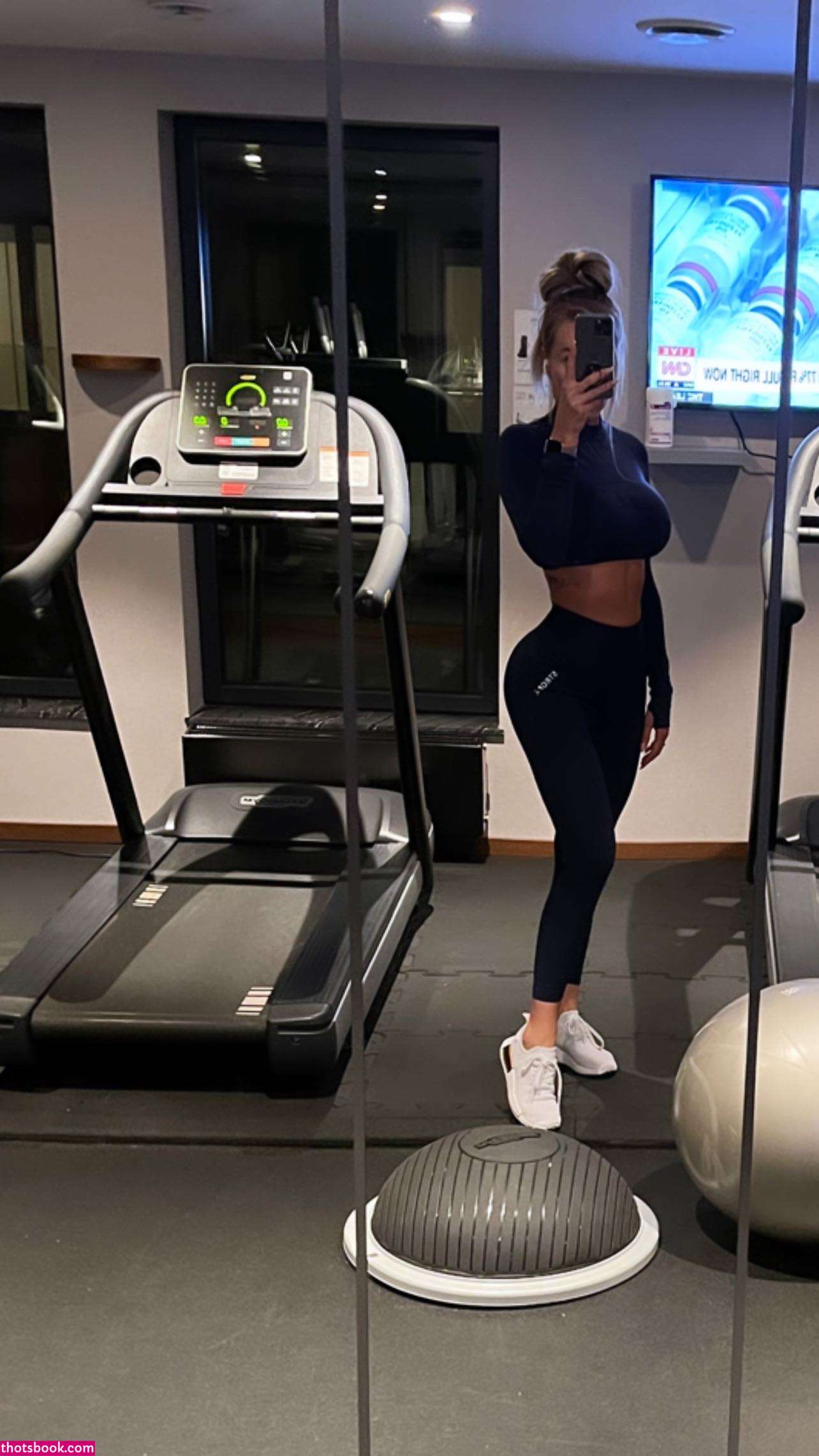 Noele Natalia Photo #71