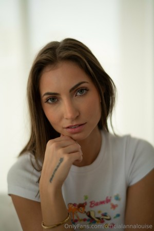 Anna Louise Photo #382