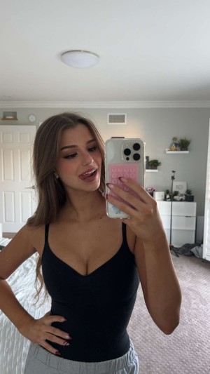 Brooke Monk Photo #155