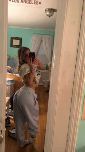 Kaitlyn Krems Photo #146