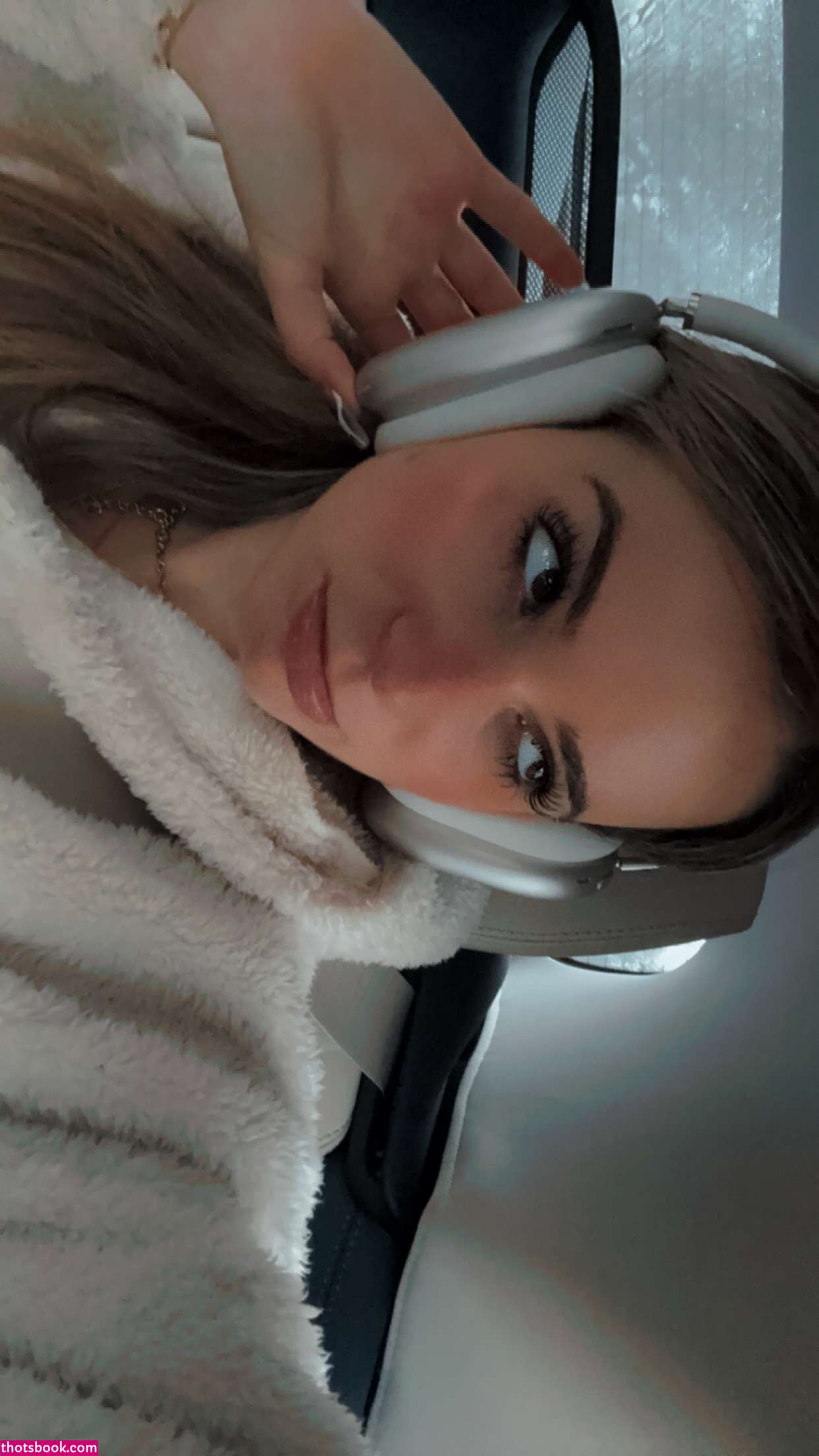 Kaitlyn Krems Photo #235