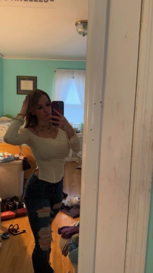 Kaitlyn Krems Photo #250