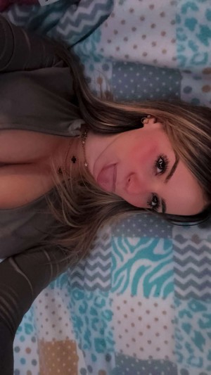 Kaitlyn Krems Photo #274