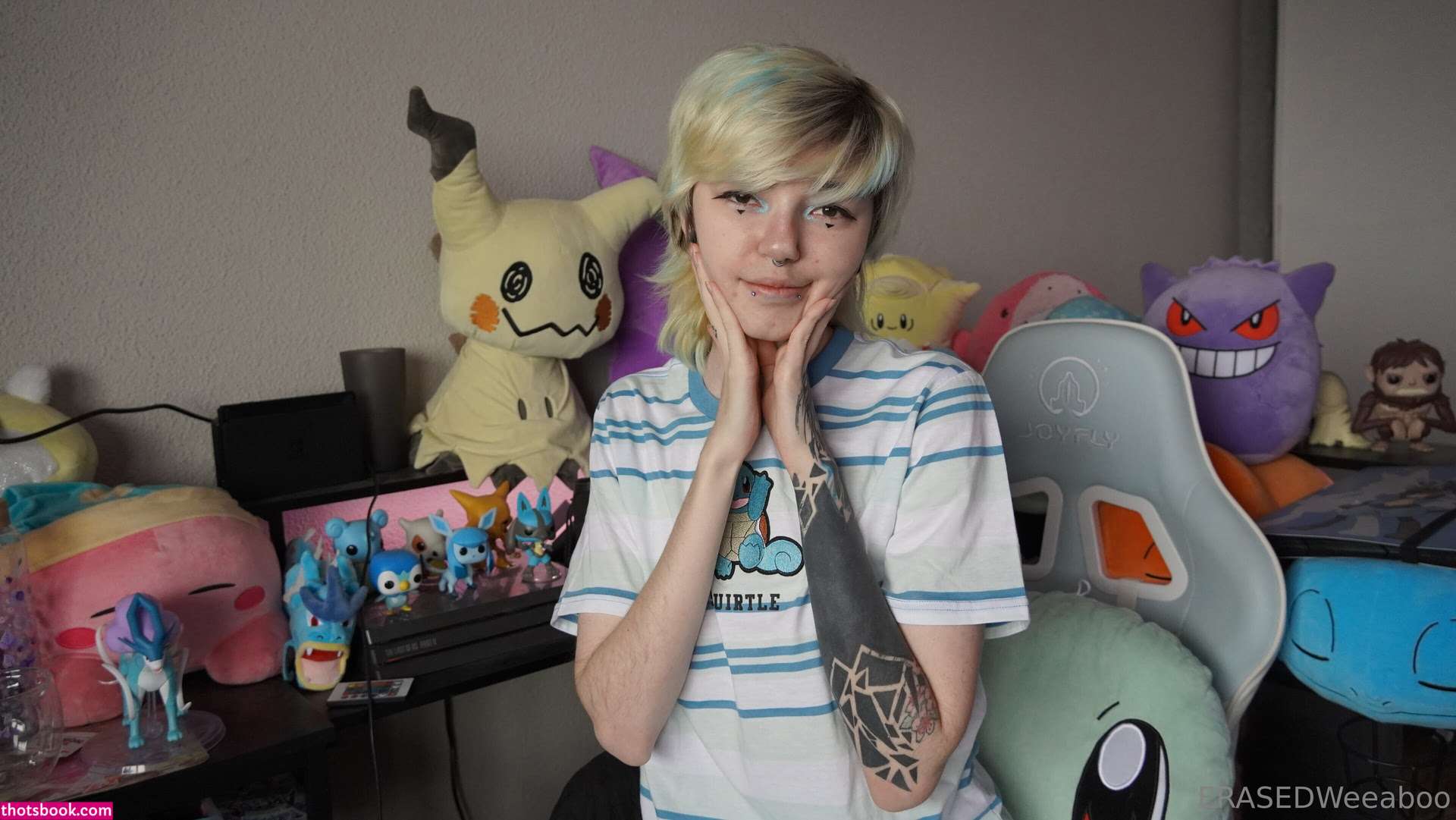 erasedweeaboo Photo #61