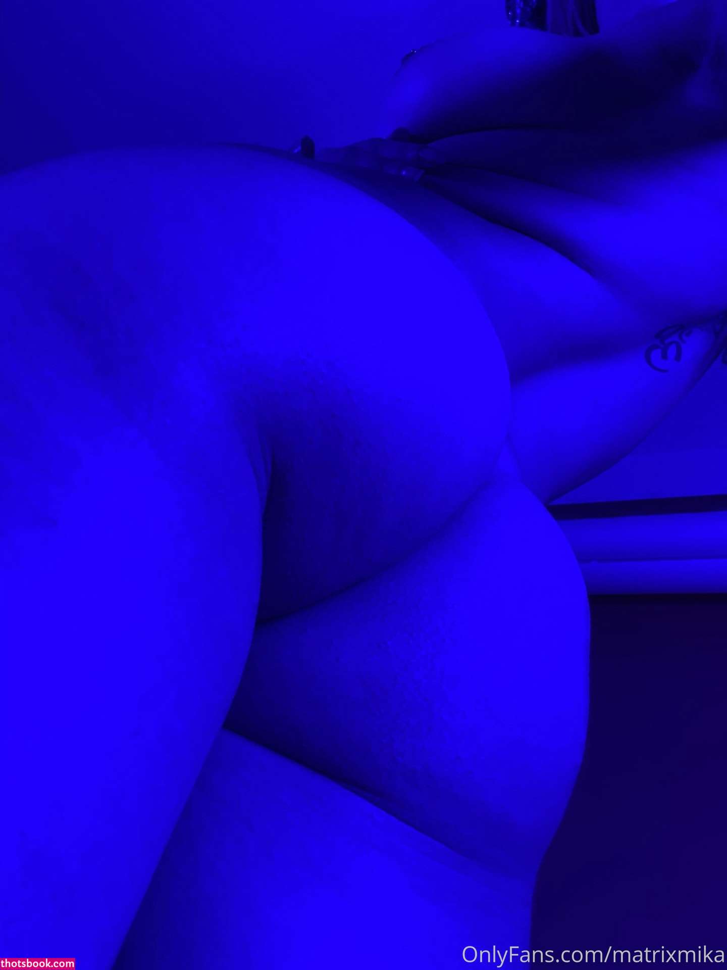 Matrix Mika Photo #29