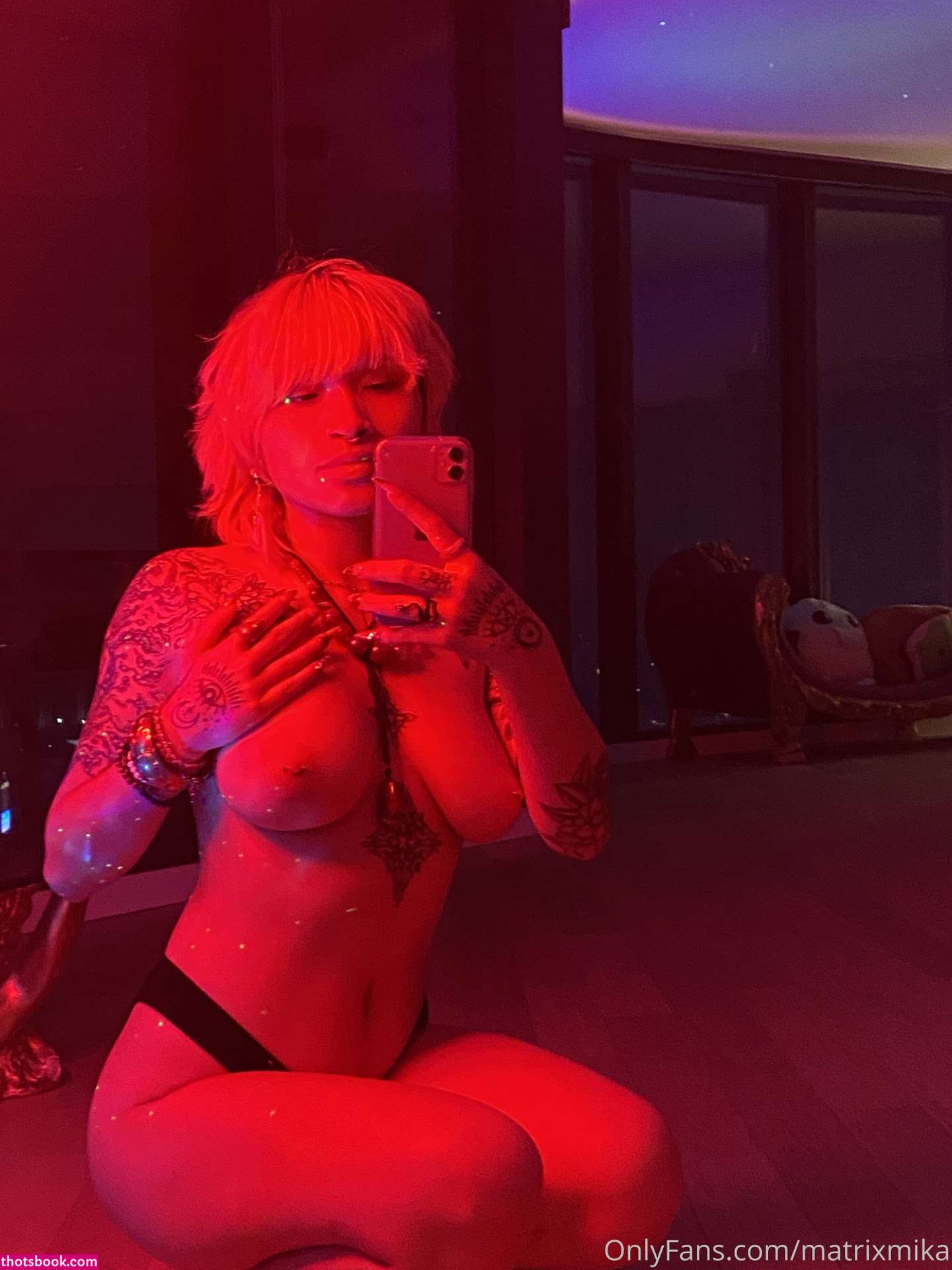 Matrix Mika Photo #85