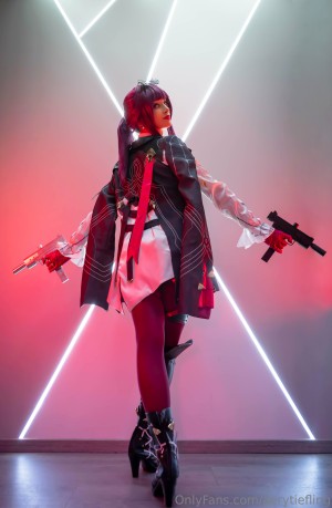 Aery Tiefling Photo #454