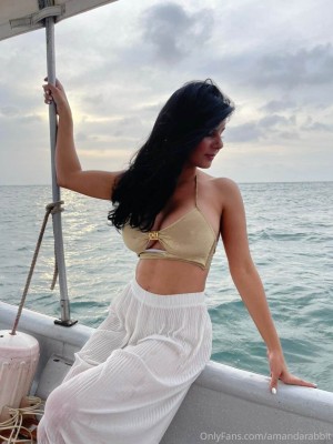 Amanda Rabbit Photo #21