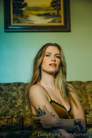 Barbara Dunkelman Photo #198