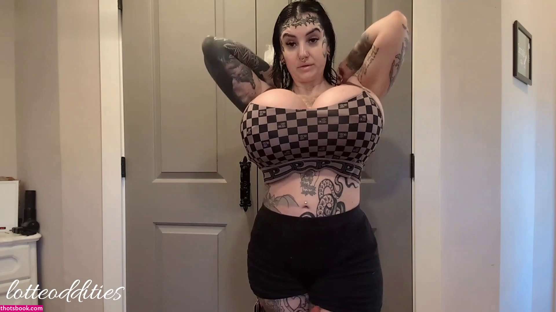 Lotteoddities Photo #123