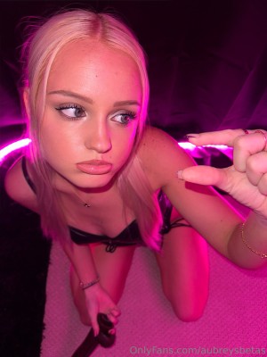 aubreyluvsss Photo #15
