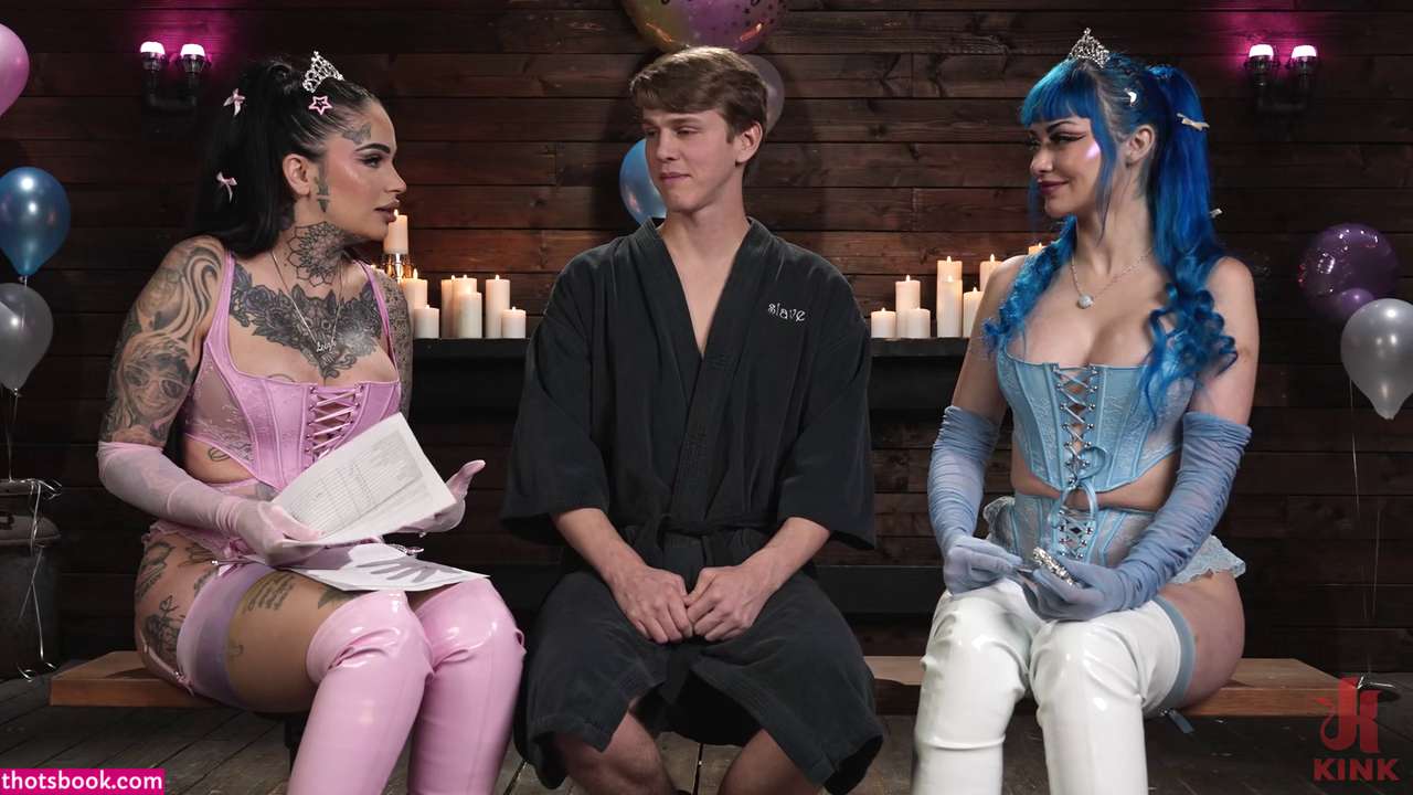 Jewelzblu Photo #147