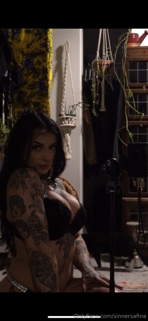 sinnersafina Photo #61