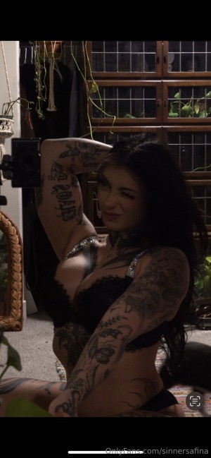 sinnersafina Photo #63