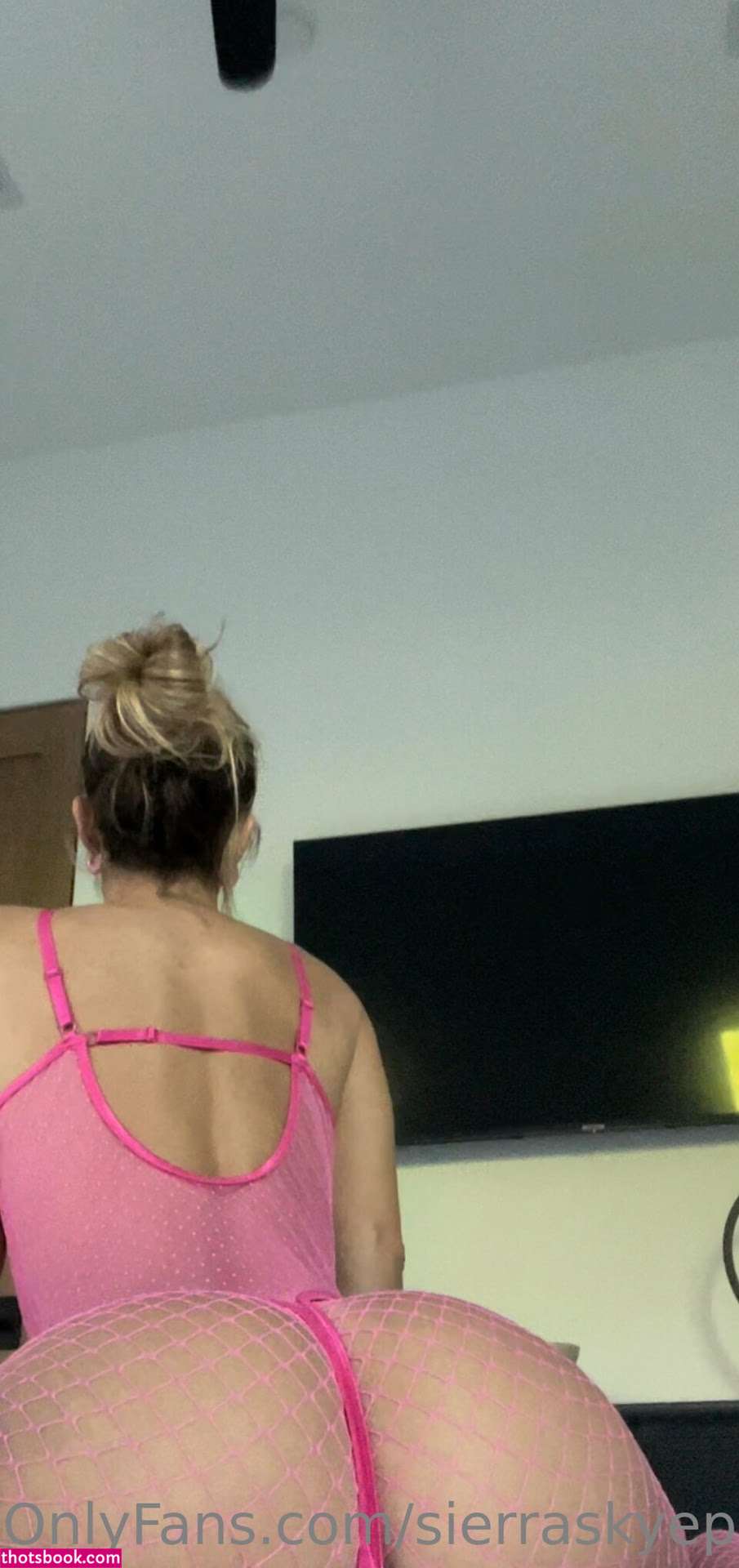 Sierra Skye Photo #6