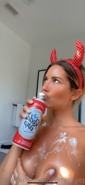 Sierra Skye Photo #11