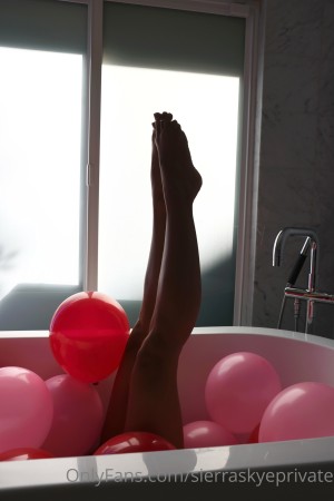 Sierra Skye Photo #26