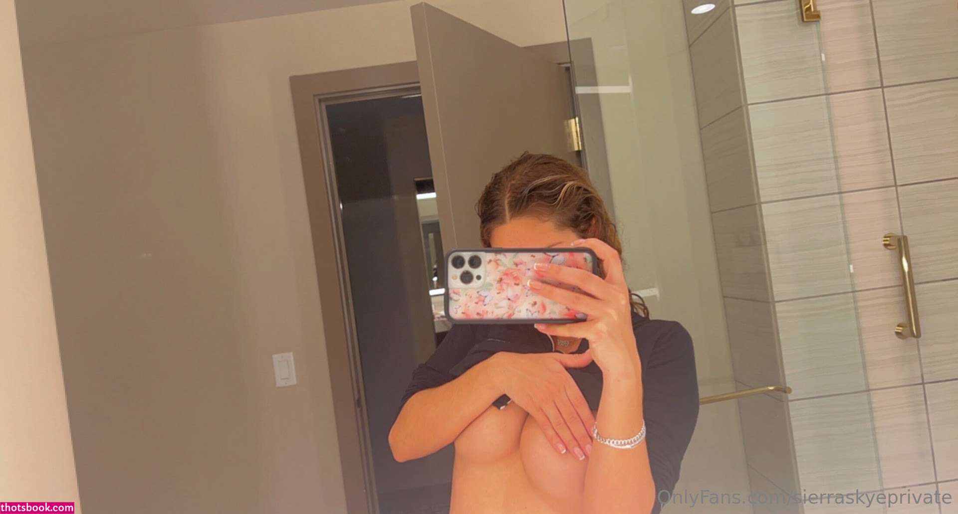 Sierra Skye Photo #33