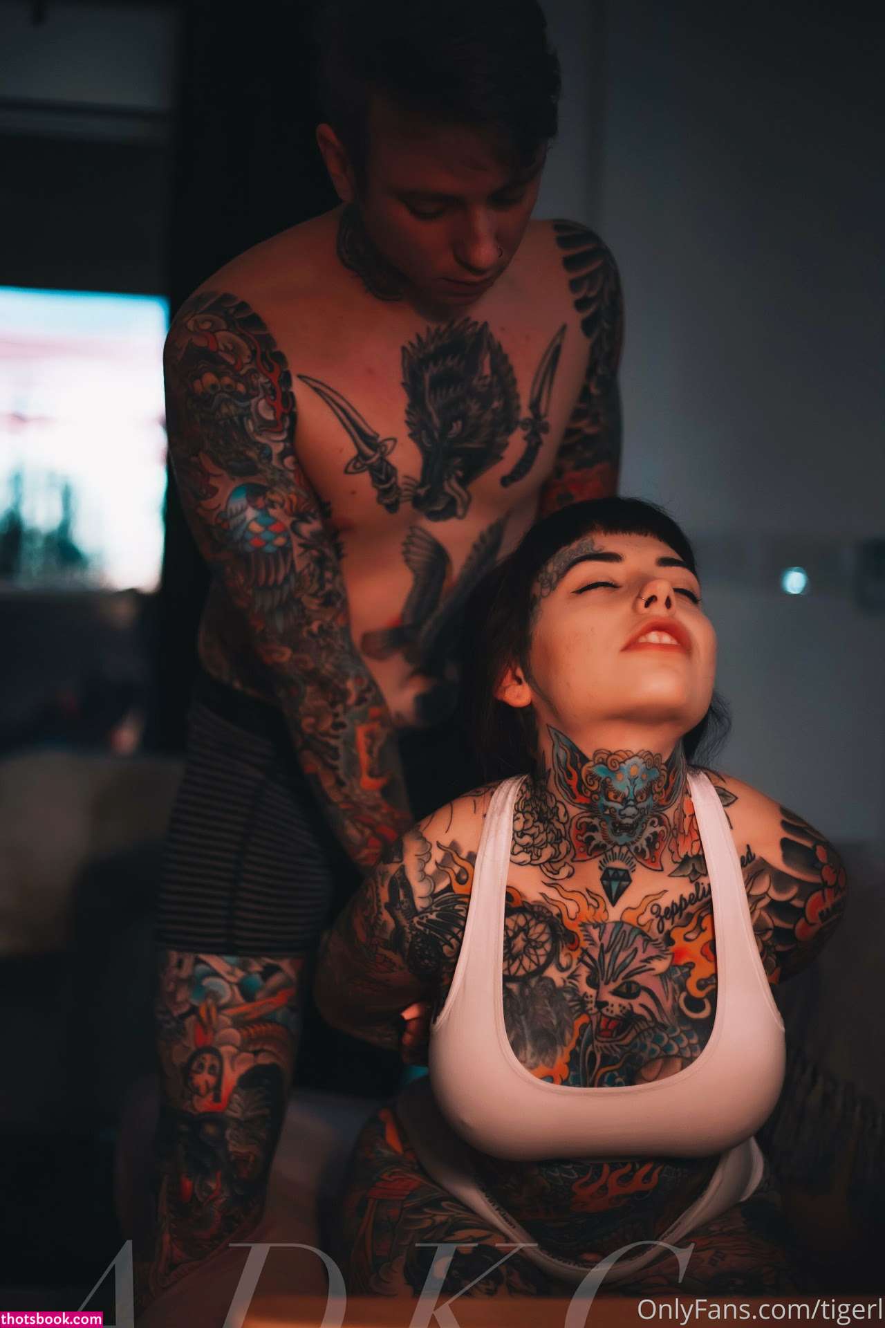 Tigerlilly Photo #95