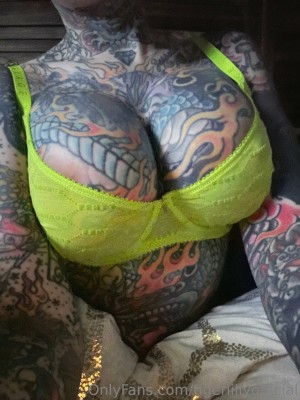 Tigerlilly Photo #147