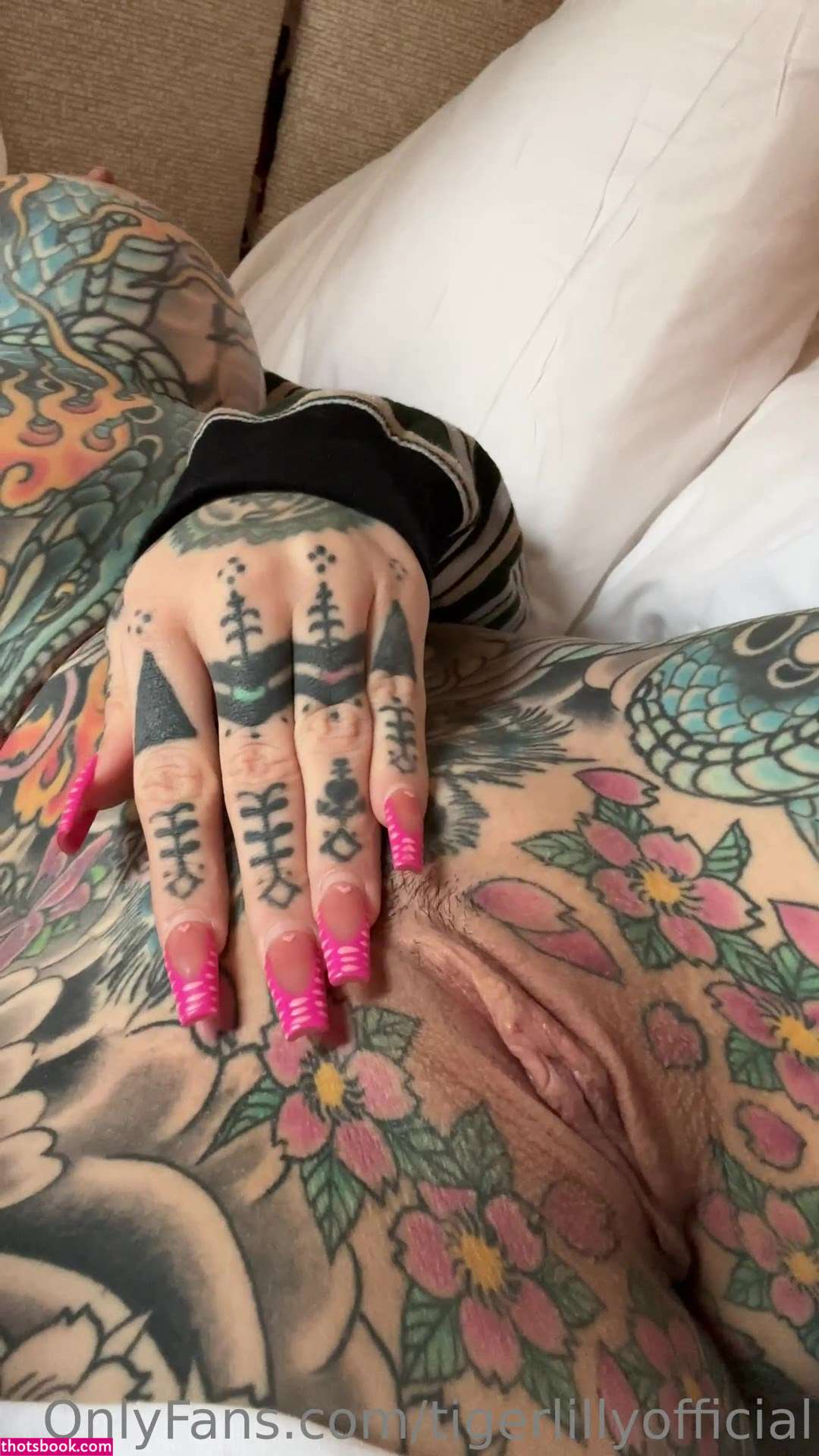 Tigerlilly Photo #242