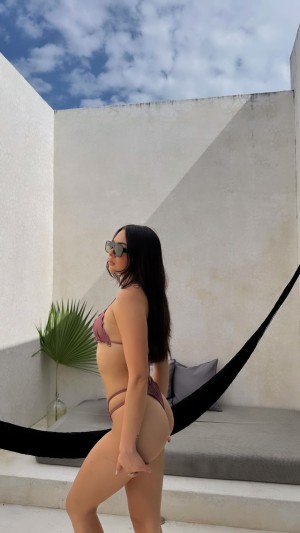 Lara Fraser Photo #15