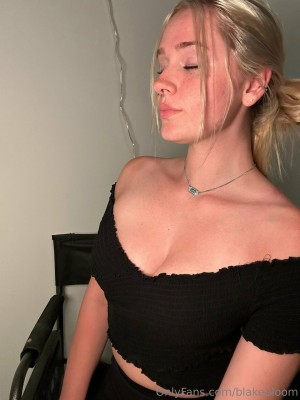 blakebloom Photo #37