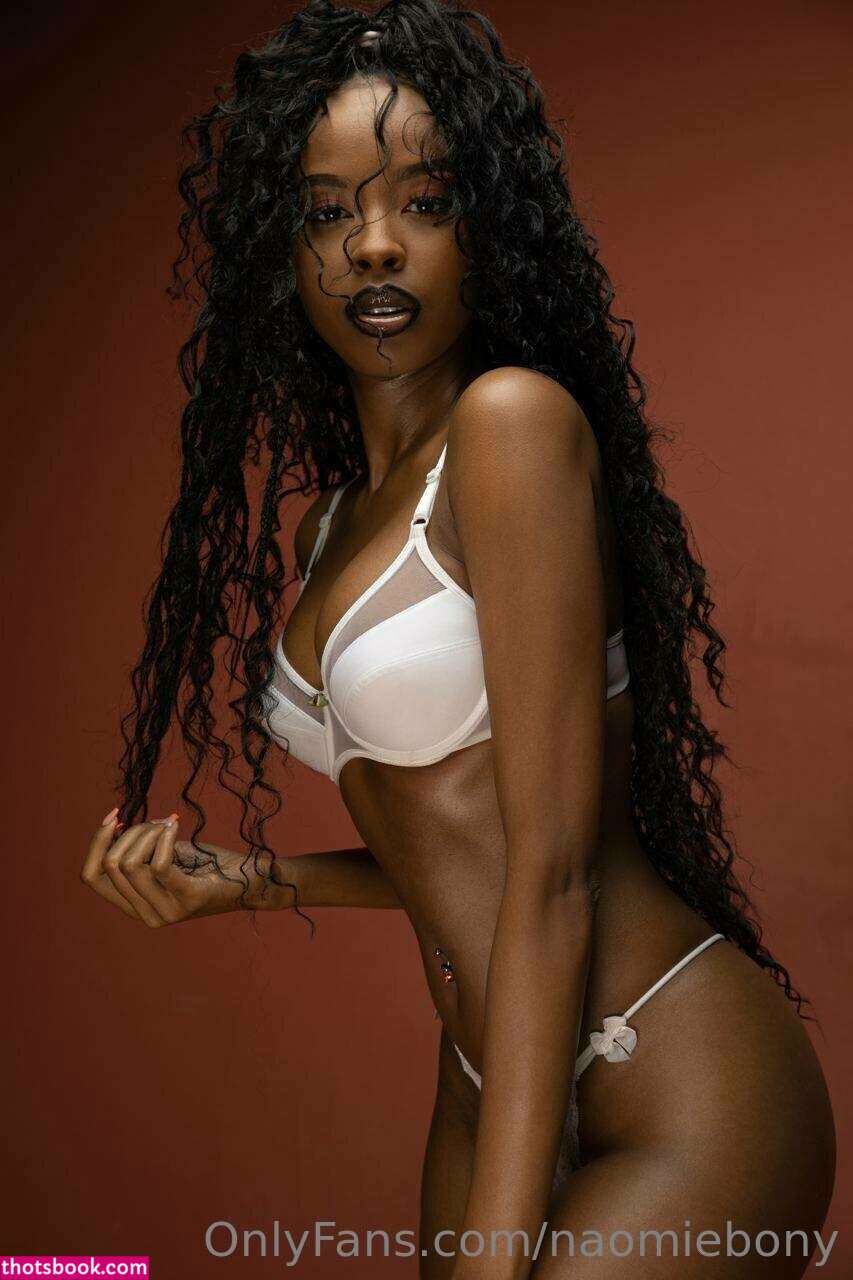 ebonynaomii Photo #6