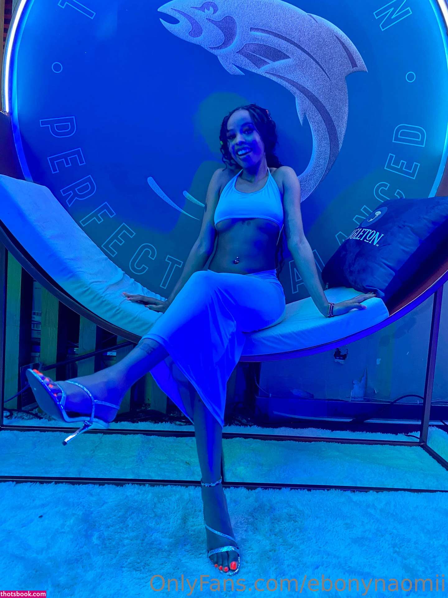 ebonynaomii Photo #23