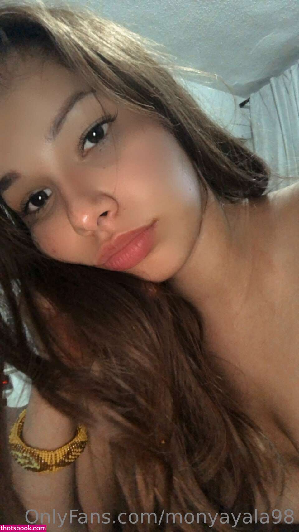 Monyayala98 Photo #4