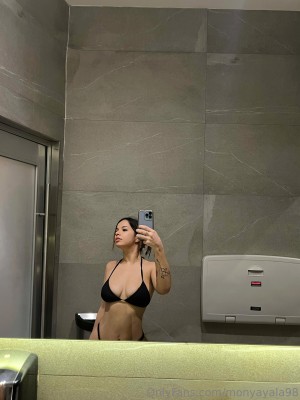 Monyayala98 Photo #26