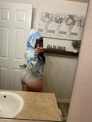 Peachyyleoo Photo #15