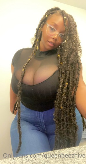 Queenbeezhive Photo #26